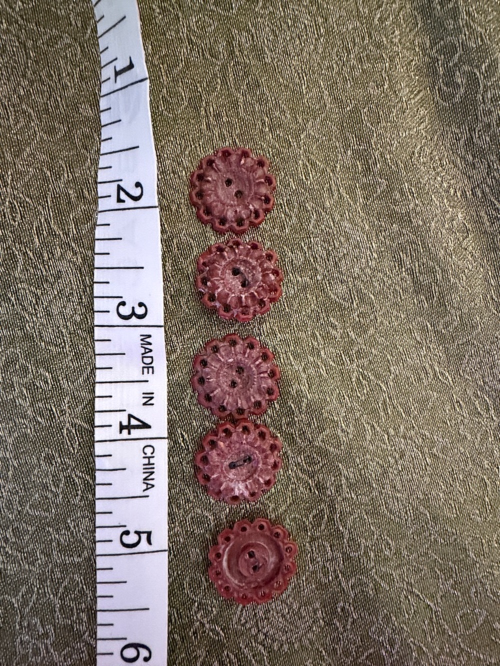 Set of 5 vintage Carved brown Floral Buttons